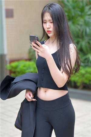 穿越后，我大义灭亲救族人在线